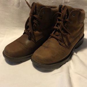 Vintage Timberland hiking boots! Women’s great condition.